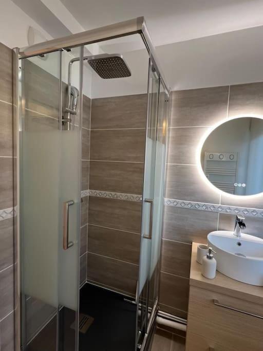 Appartement Proche Disneyland クロミエ エクステリア 写真